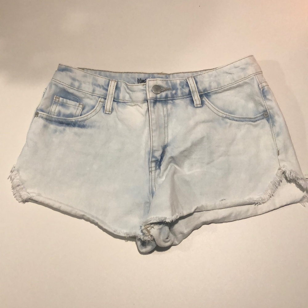 Light wash denim shorts